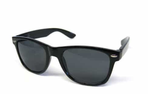 Lunettes de soleil en plastique pleine taille classique miniature 1